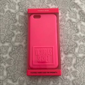 Victoria’s Secret iPhone 6/6s Case Bundle